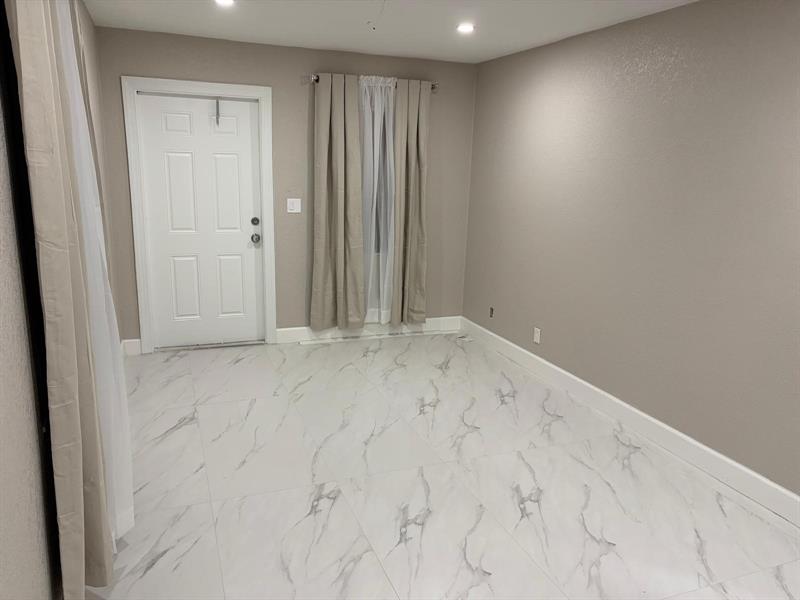 Image 18 of 23 For 1201 29th Ter