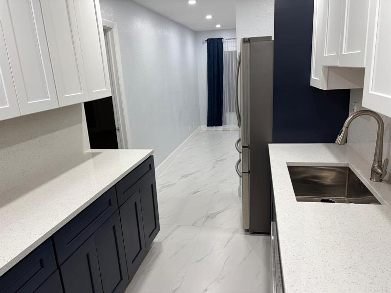 Image 3 of 23 For 1201 29th Ter