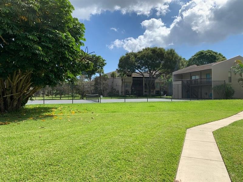 Image 3 of 30 For 159 70th St  517