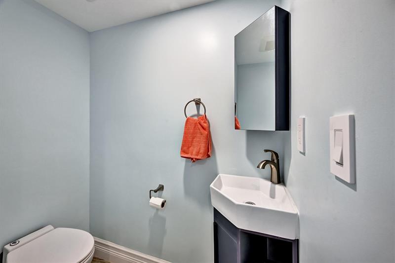 Image 26 of 38 For 1752 3rd Ter  217c