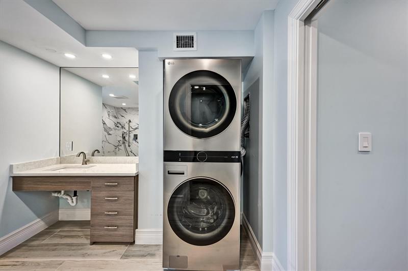 Image 29 of 38 For 1752 3rd Ter  217c