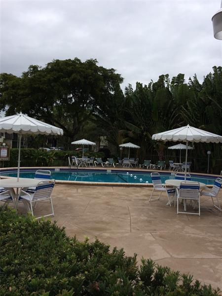 Image 5 of 16 For 3111 Oakland Shores Dr  F110