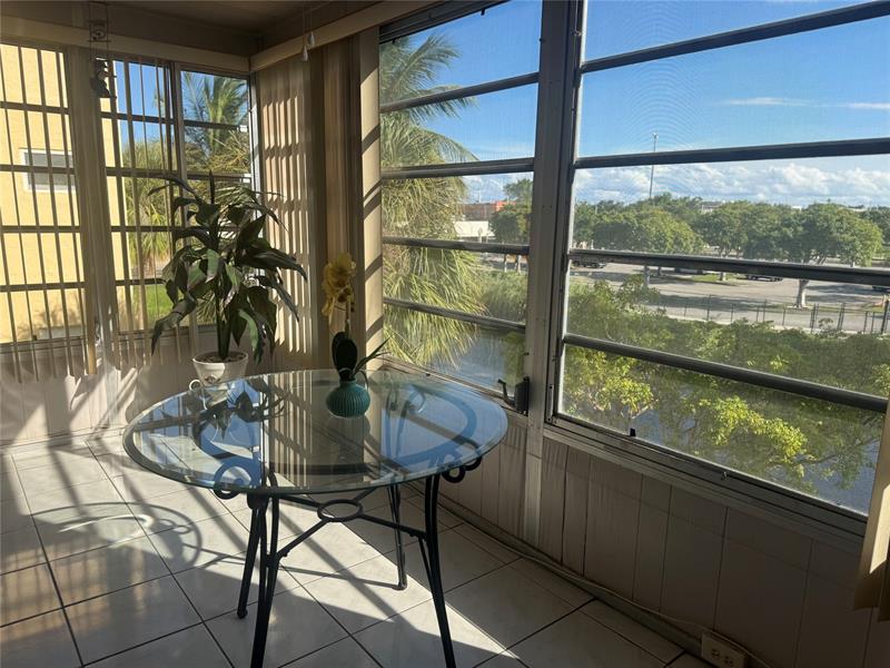 Image 23 of 25 For 3940 42nd Ave  312