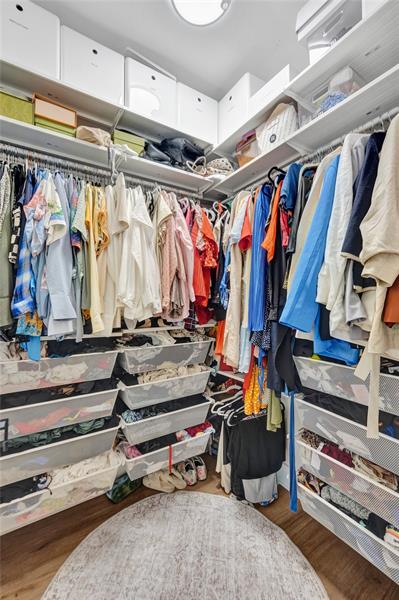 Image 25 of 40 For 424 1st Avenue