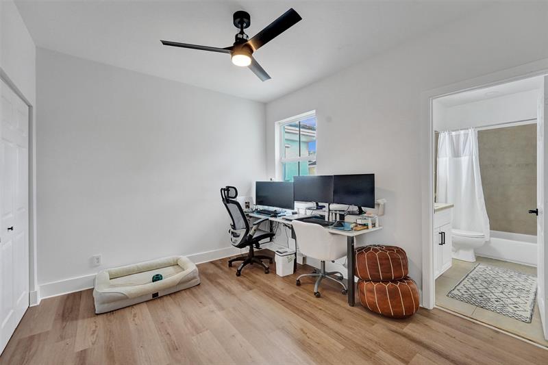 Image 35 of 40 For 424 1st Avenue