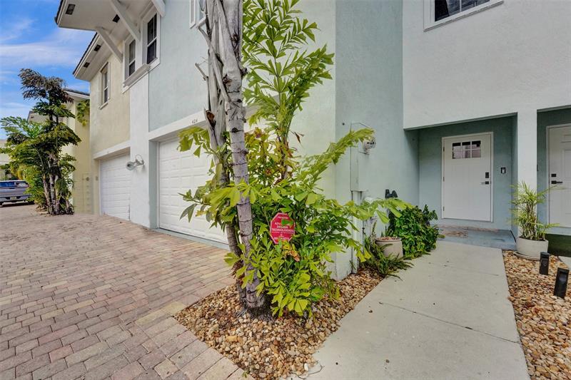 Image 40 of 40 For 424 1st Avenue