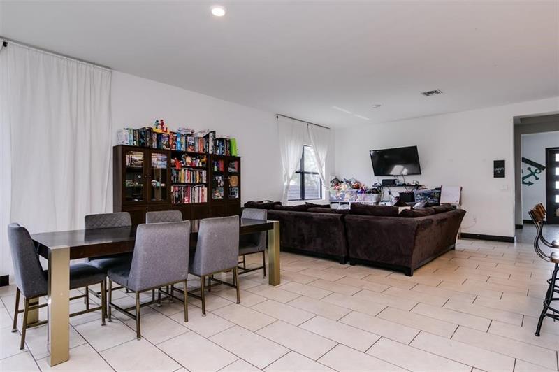 Image 13 of 35 For 15901 136th Way