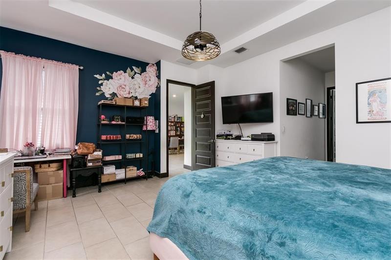 Image 24 of 35 For 15901 136th Way