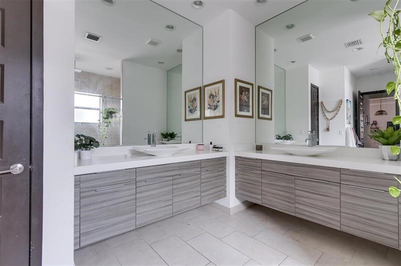 Image 26 of 35 For 15901 136th Way