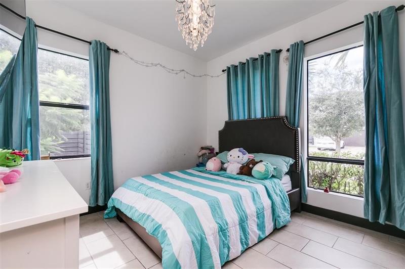 Image 28 of 35 For 15901 136th Way