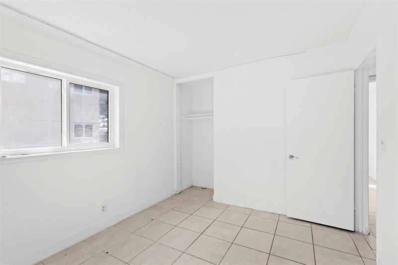 Image 17 of 22 For 817 Lighthouse Dr  B