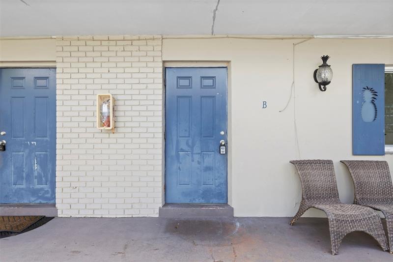 Image 5 of 22 For 817 Lighthouse Dr  B