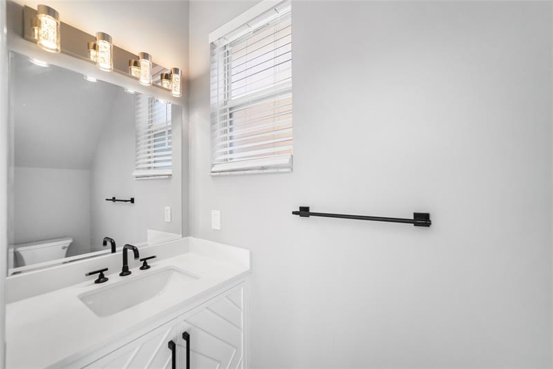 Image 12 of 51 For 15580 49th Ct