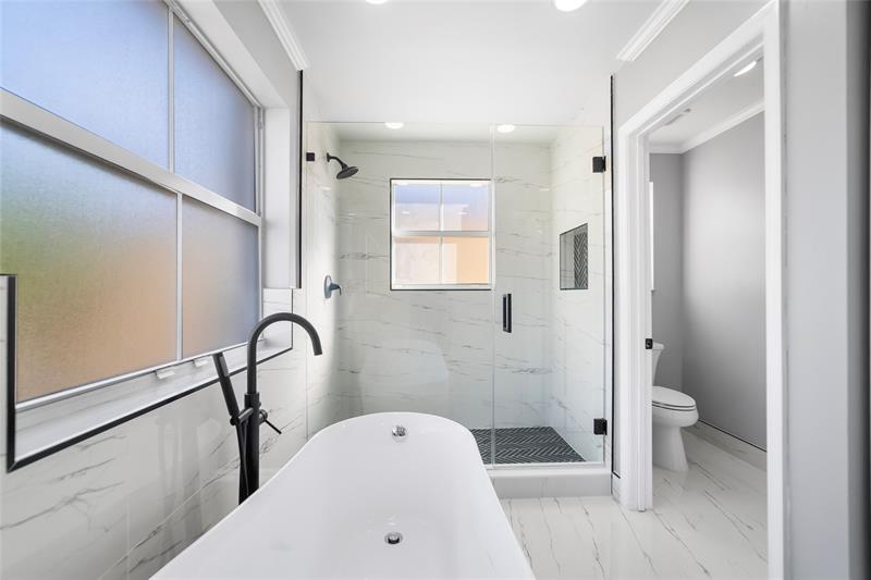 Image 20 of 51 For 15580 49th Ct