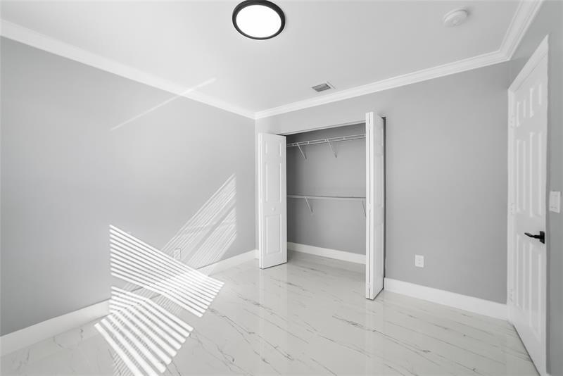 Image 34 of 51 For 15580 49th Ct