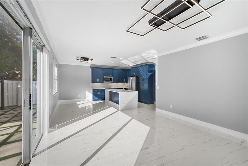 Image 5 of 51 For 15580 49th Ct