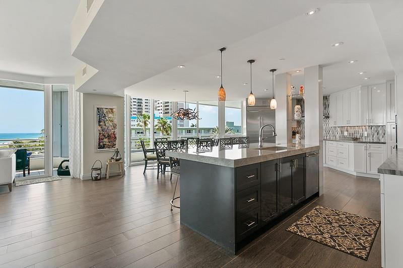 Image 11 of 47 For 1700 Ocean Blvd  5b