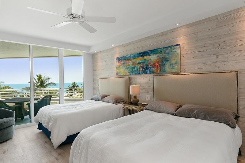 Image 25 of 47 For 1700 Ocean Blvd  5b