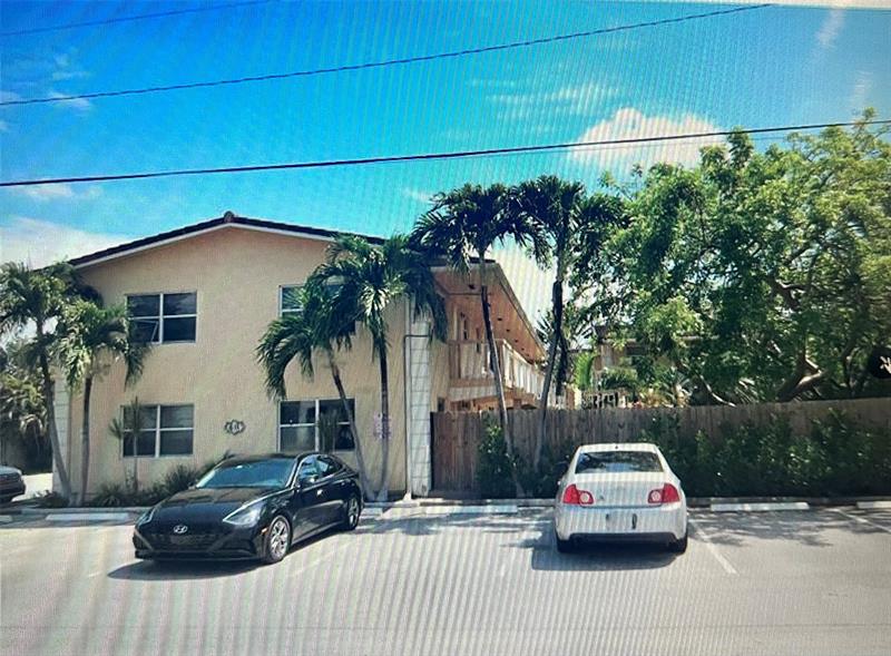 Image 10 of 15 For 811 14th Pl  3