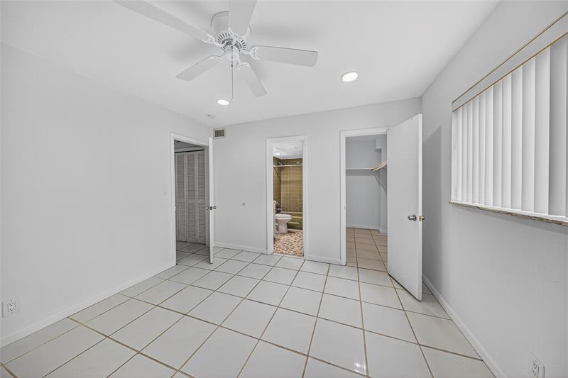 Image 11 of 21 For 199 Mcnab Rd  107