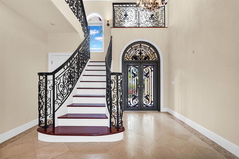 Image 10 of 42 For 56 Fiesta Way