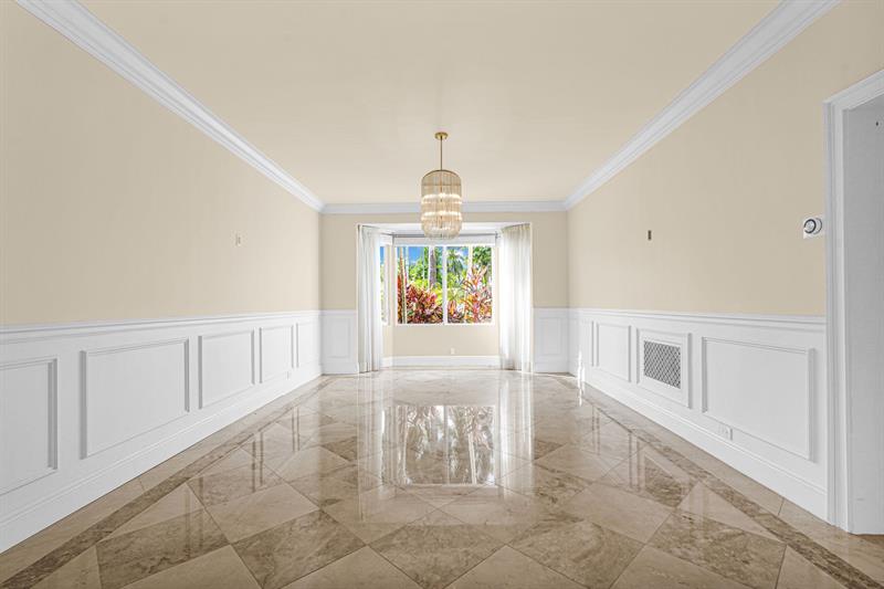 Image 18 of 42 For 56 Fiesta Way