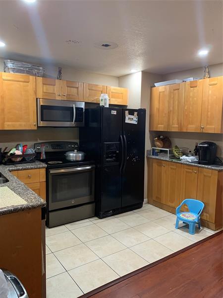 Image 8 of 9 For 6231 8th St  