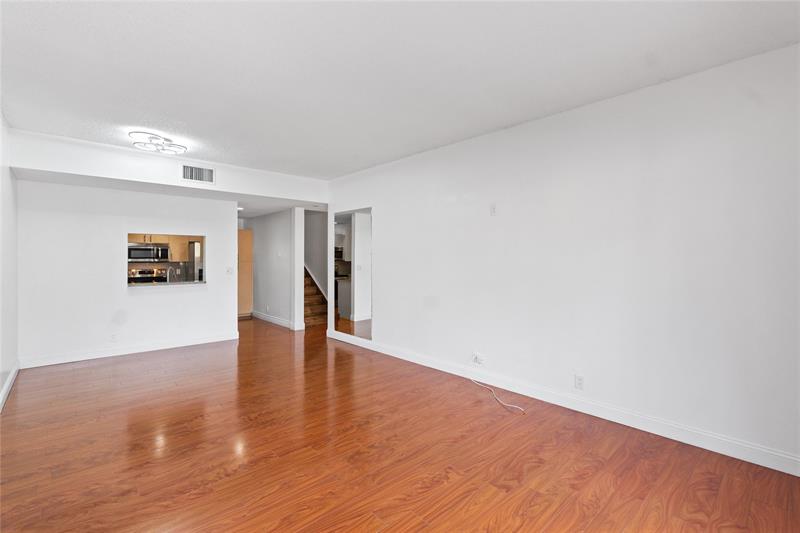 Image 3 of 33 For 9580 2nd Ct  9580