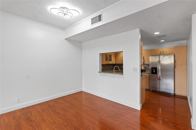 Image 5 of 33 For 9580 2nd Ct  9580