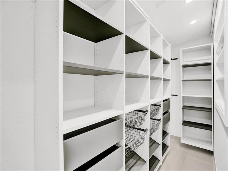 Image 12 of 29 For 4530 34th Dr