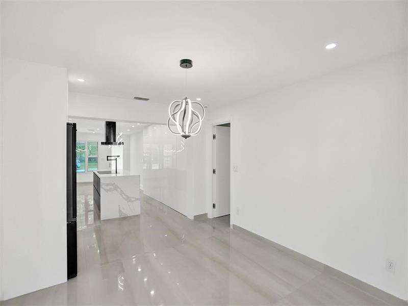 Image 17 of 29 For 4530 34th Dr