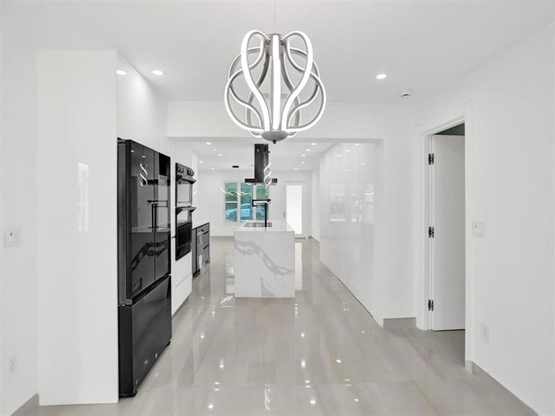 Image 18 of 29 For 4530 34th Dr