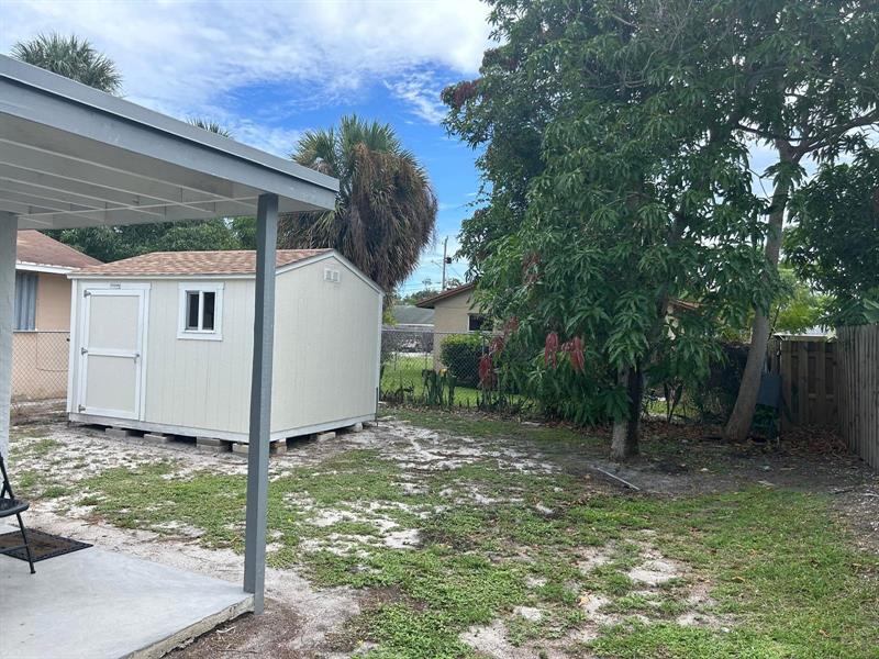 Image 5 of 7 For 222 13th Ave