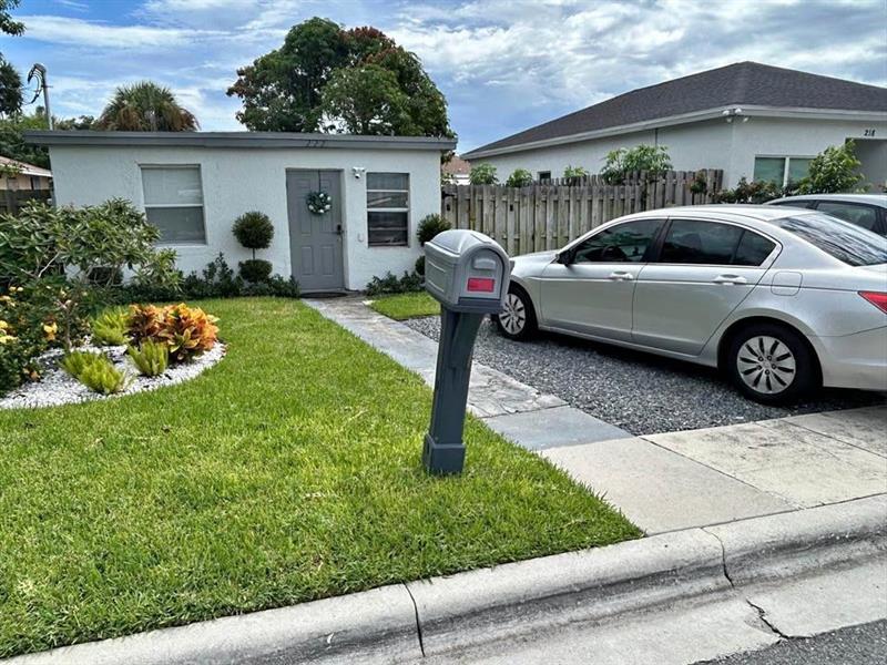 Image 7 of 7 For 222 13th Ave