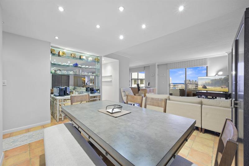 Image 12 of 33 For 2500 Parkview Dr  2516