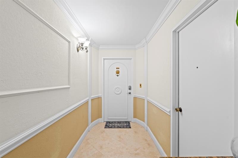 Image 3 of 51 For 4100 Galt Ocean Dr  414