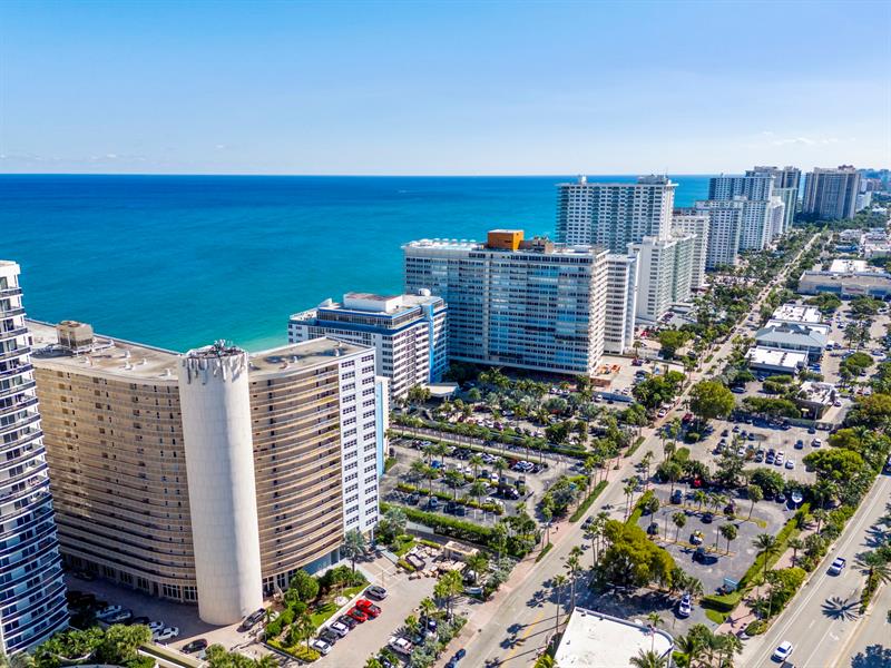 Image 41 of 51 For 4100 Galt Ocean Dr  414