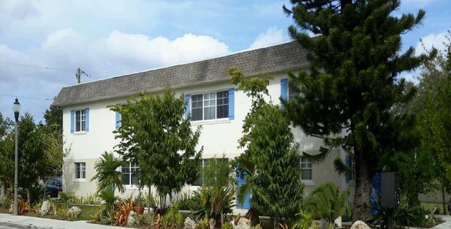 Image 2 of 11 For 907 4th St  1