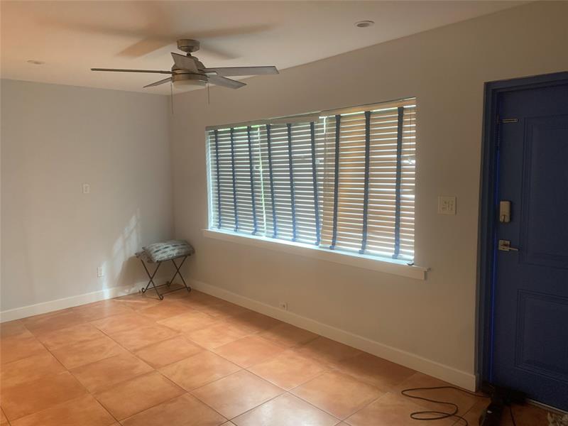 Image 7 of 11 For 907 4th St  1