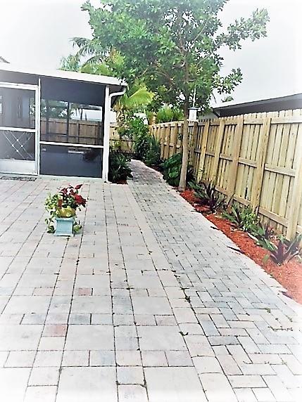 Image 8 of 17 For 1575 47th St