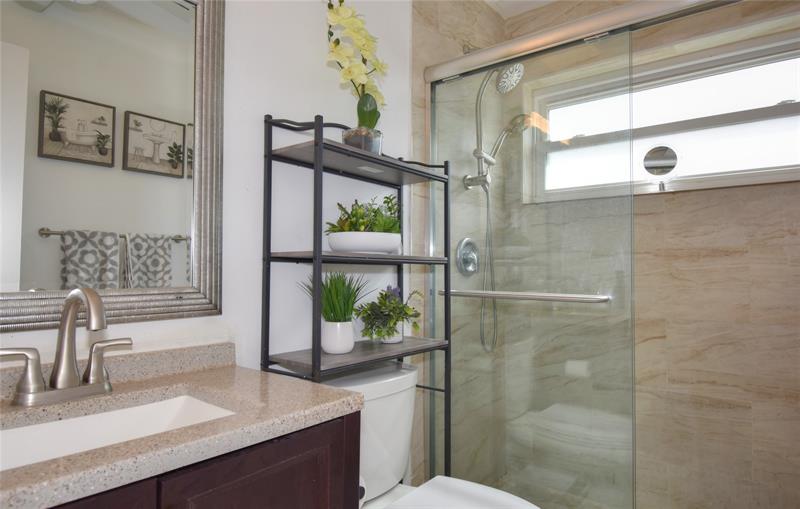 Image 7 of 32 For 4804 27th Ter