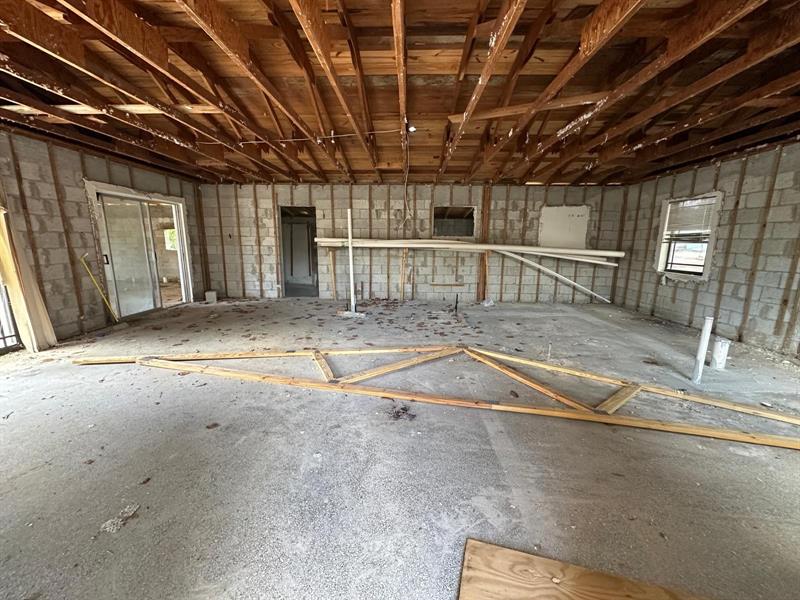 Image 4 of 5 For 3234 Taft St