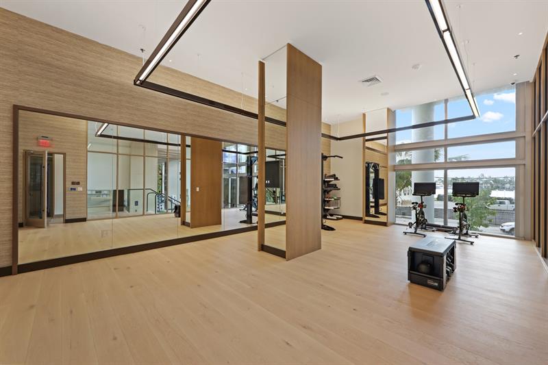 Image 47 of 55 For 153 Seabreeze Blvd  1001s