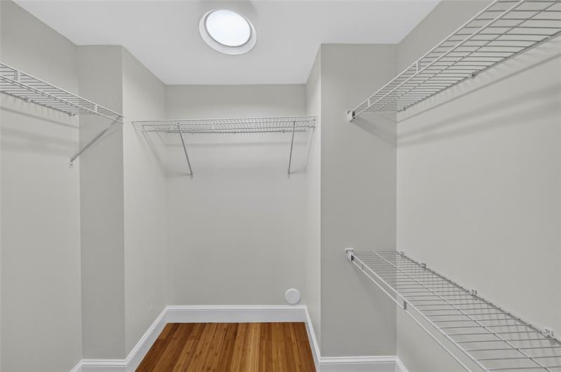 Image 37 of 44 For 900 2nd St  302