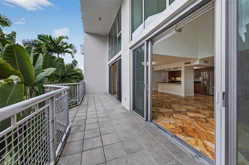 Image 42 of 44 For 900 2nd St  302