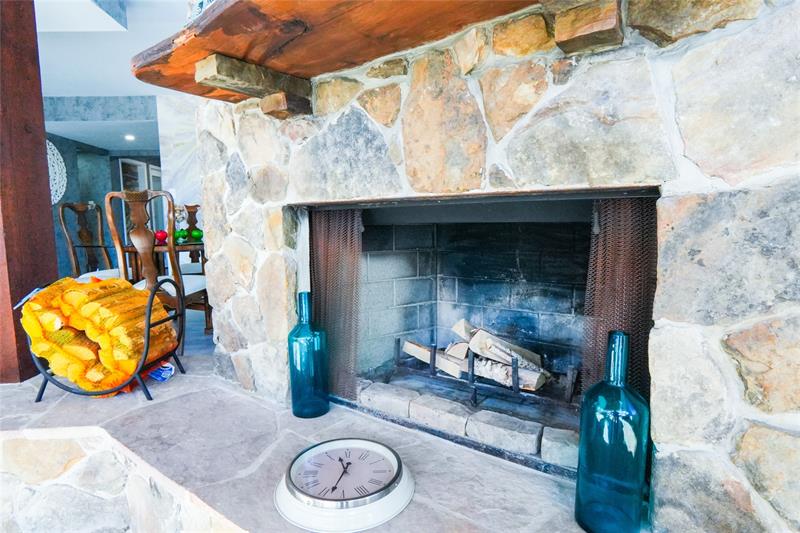 Image 16 of 57 For 600 Victoria Ter