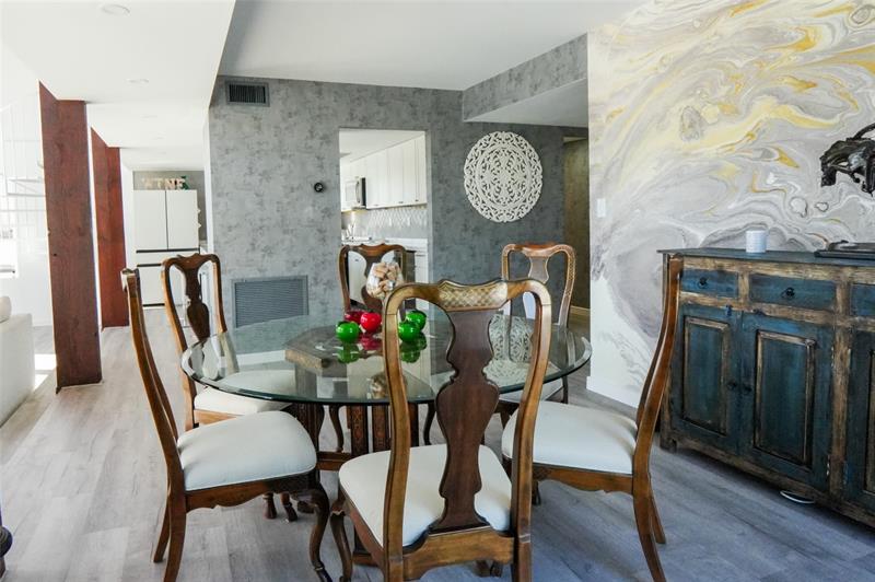 Image 20 of 57 For 600 Victoria Ter