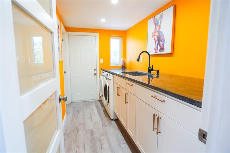 Image 26 of 57 For 600 Victoria Ter