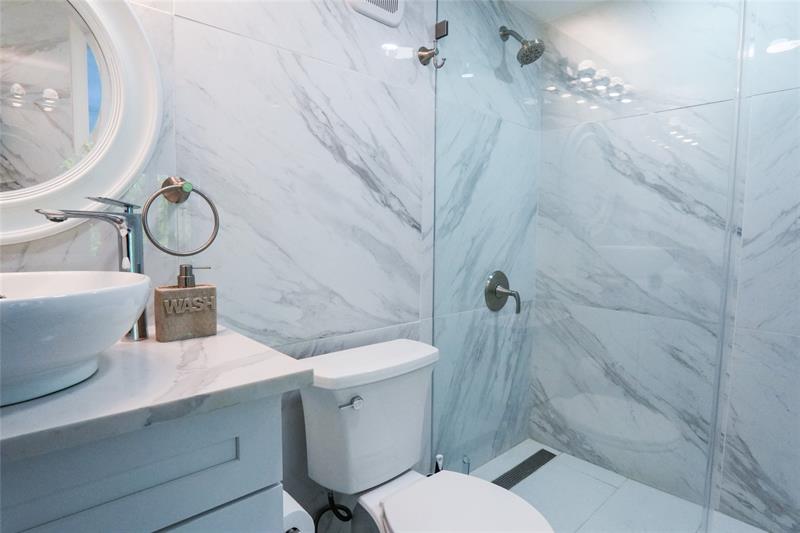 Image 31 of 57 For 600 Victoria Ter