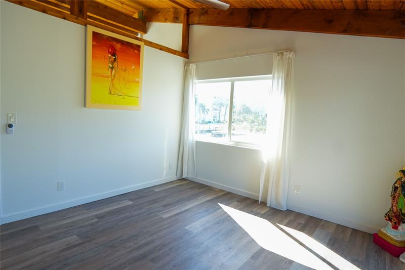 Image 38 of 57 For 600 Victoria Ter